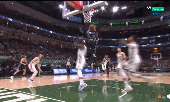 爱游戏在线-欧文踩到字母哥崴脚伤退 篮网雄鹿局势彻底反转