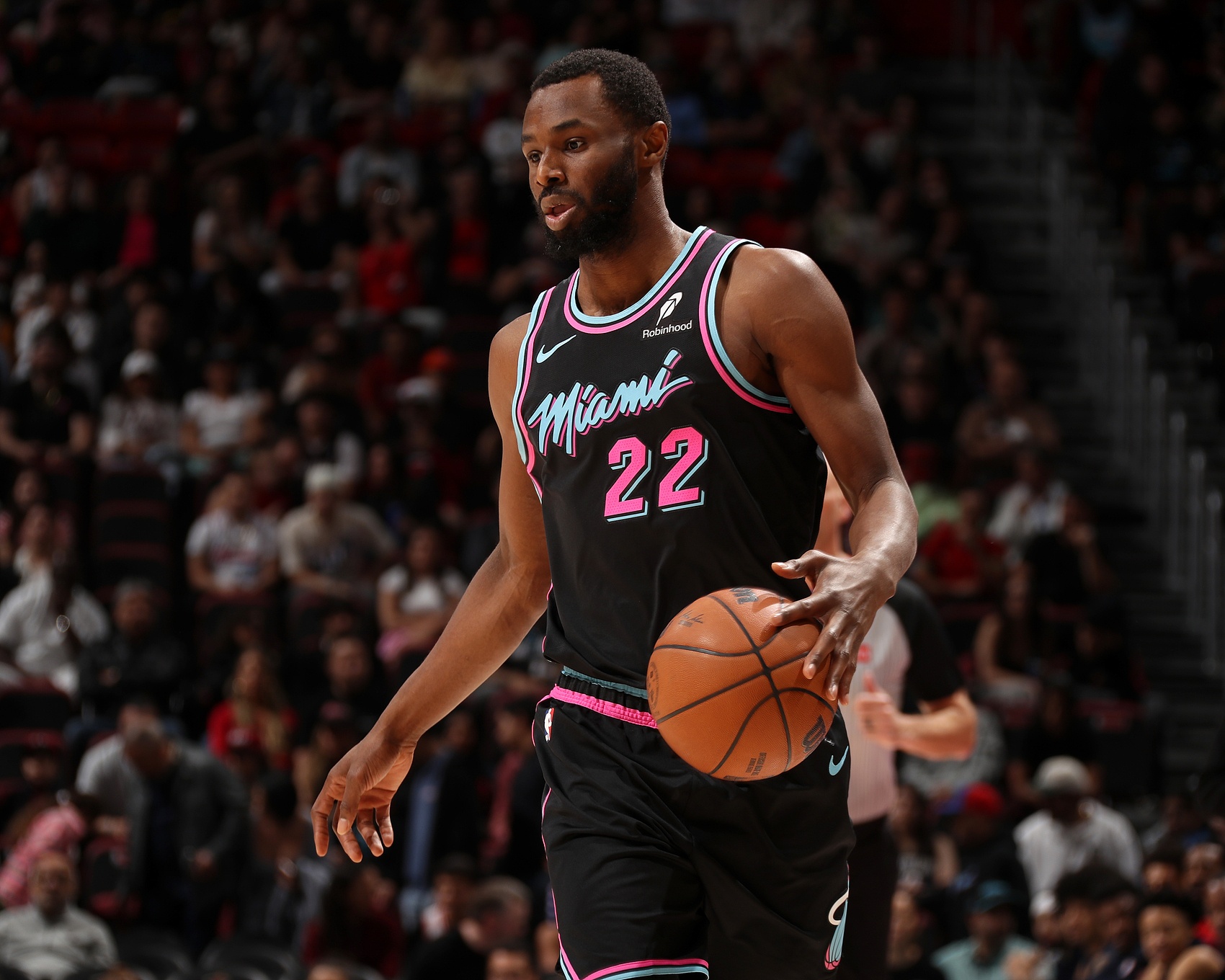 爱游戏正版-复出状态可以！维金斯半场5中4&amp;三分2中1拿到9分3板2断1帽