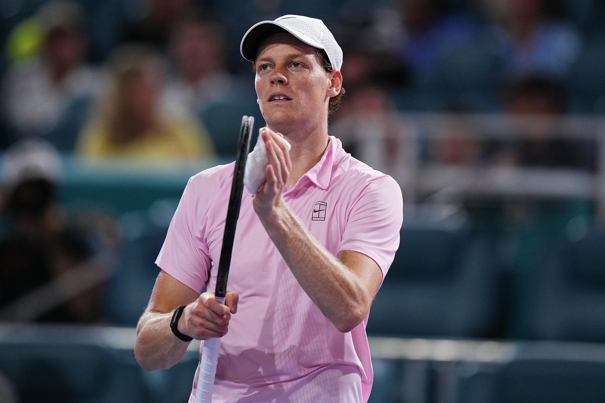 爱游戏官网-ATP迈阿密站：辛纳横扫晋级 26盘连胜创造新纪录